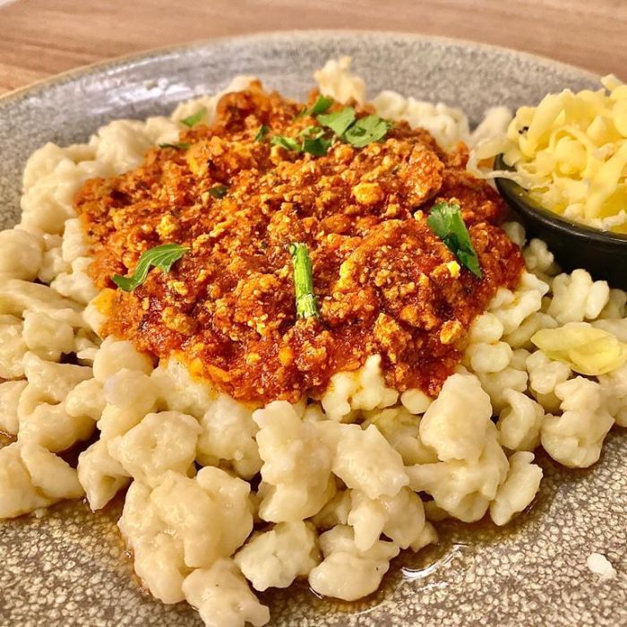 Nokedli Bolognese